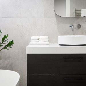 modern-bathroom-SHR6RLD